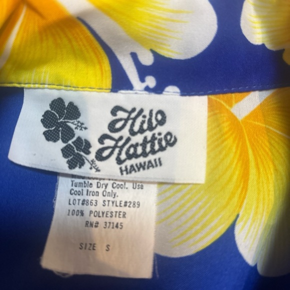 Hilo Hattie Blue and Yellow Tropical Shirt - Picture 2 of 3